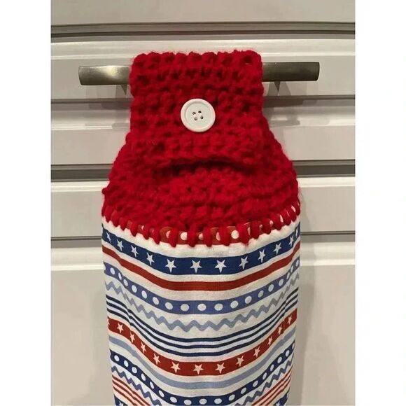 Crochet Top Kitchen Towel- Stars and Stripes - Picture 2 of 3